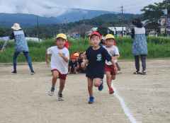 運動会ごっこの画像